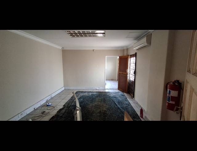 840M² BUILDING FOR SALE IN BENONI SOUTH